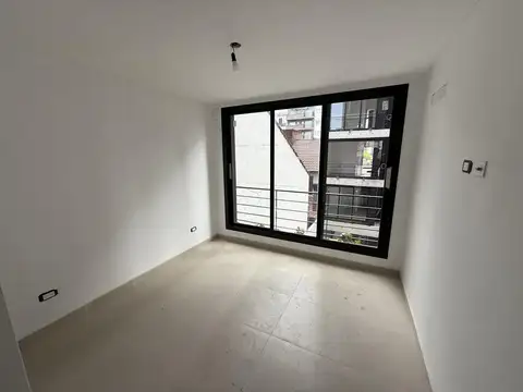 Belgrano al 800, Morón Sur