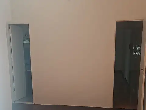 Depto Tipo Casa en Venta 80 años