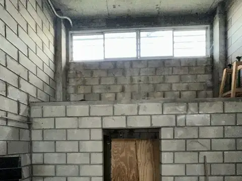 Local en Alquiler en Gonzalez Catan, $ 650.000