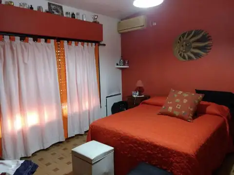 Depto Tipo Casa en Venta 40 años