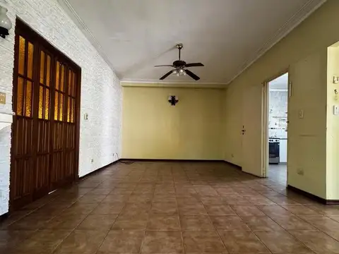 Depto Tipo Casa 3 ambientes con 1 baño