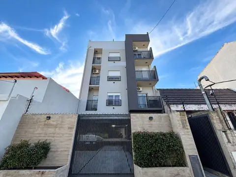 Departamento en venta en Villa Luzuriaga