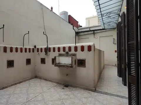 Depto Tipo Casa en Alquiler de 5 ambientes