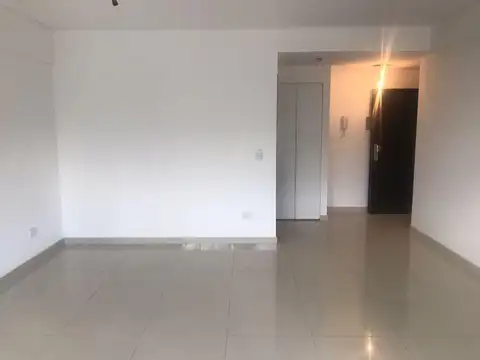 Departamento en Alquiler en Parque Chas, $ 520.000