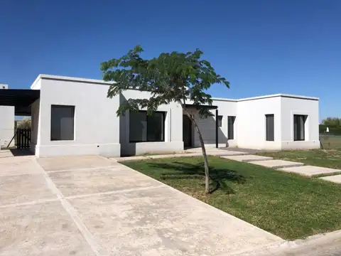 Av De Los Lagos 100