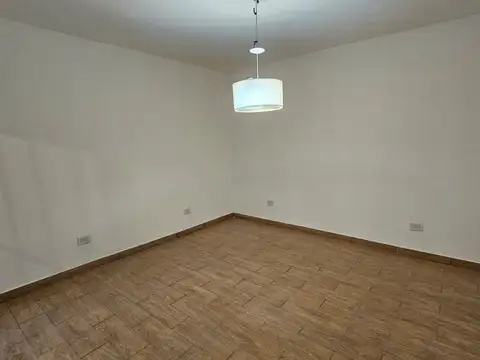 Depto Tipo Casa en Venta 40 años