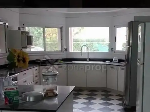 VENTA Casa 5 ambientes, Barrio Sausalito, Pilar