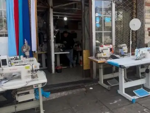 LOCAL EN ALQUILER EN AV. CASTAÑARES AL  2100