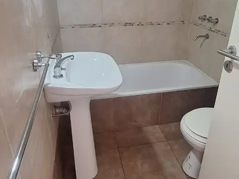 FLORESTA.MOZART AL 100. DEPARTAMENTO 2 AMBIENTES A ESTRENAR 4TO CONTRAFTE BALCON TERRAZA BAJAS EXPENSAS