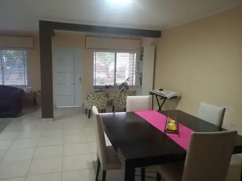 Casa en Venta en Libertador San Martín, USD 144.000
