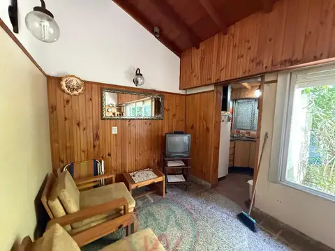 Casa en venta de 2 dormitorios c/ cochera en Zona Sur