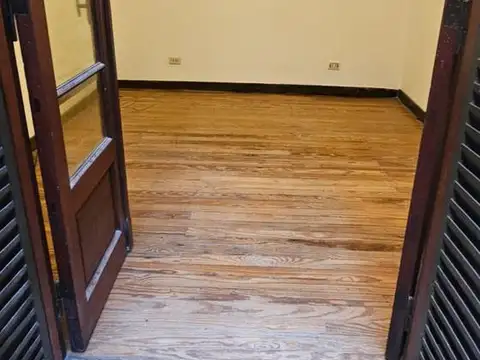 Depto Tipo Casa en Venta en Paternal, USD 68.000