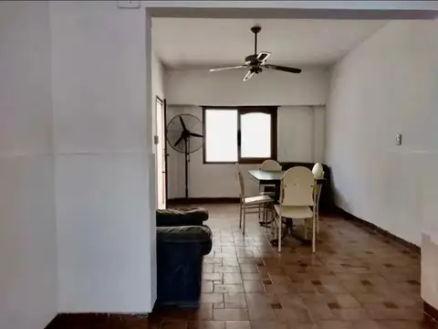Depto Tipo Casa 3 ambientes con 2 baños