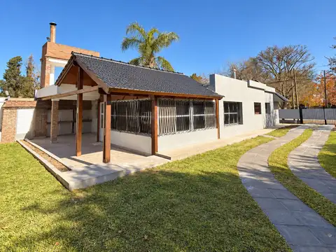 Casa en Venta en Los Troncos, USD 240.000