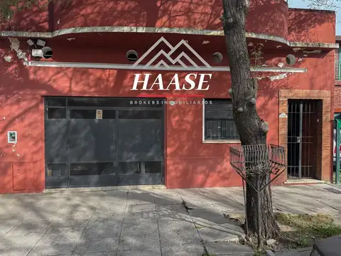 CASA MULTIFAMILIAR SOBRE LOTE PROPIO DE 8,66 x 50 m EN MUNRO