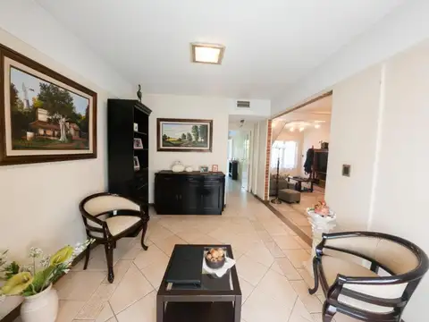 Casa en Venta en Castelar, USD 320.000