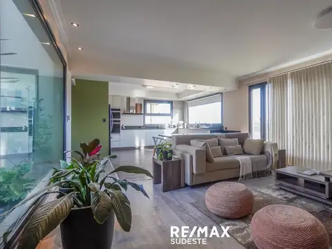 Casa 4 ambientes con 4 baños