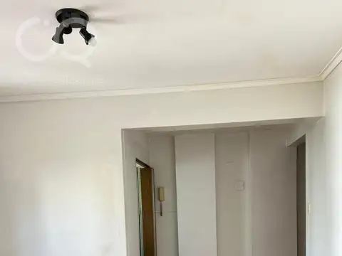 Departamento en Alquiler en Parque Centenario, $ 650.000