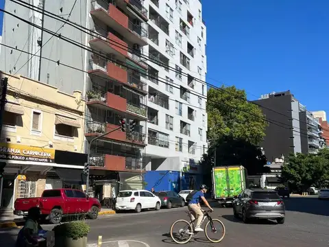 DEPARTAMENTO EN ALQUILER EN PARQUE CENTENARIO