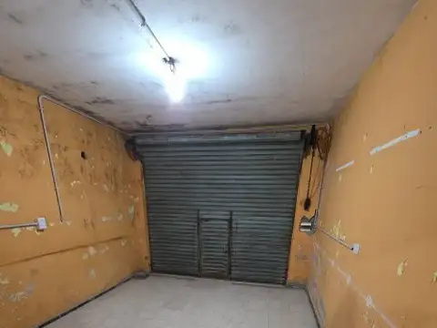 Local en Alquiler en Gregorio de Laferrere, $ 300.000