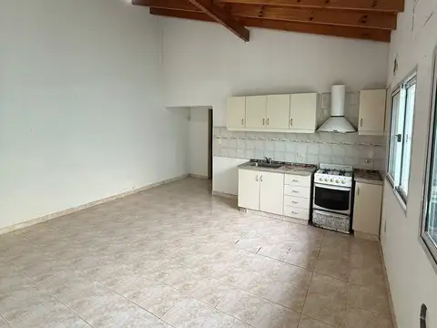 DPTO TIPO CASA INTERNO DE 2 AMBIENTES