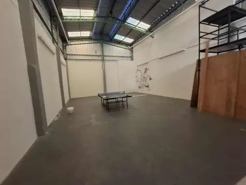 Galpon en Venta en Quilmes, USD 230.000