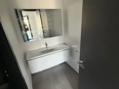 Departamento en Alquiler con 1 cocheras