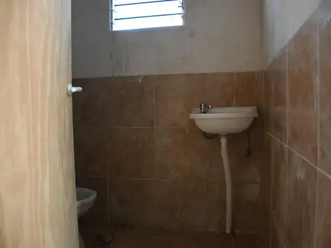 Galpon en Alquiler 12  mts Frente