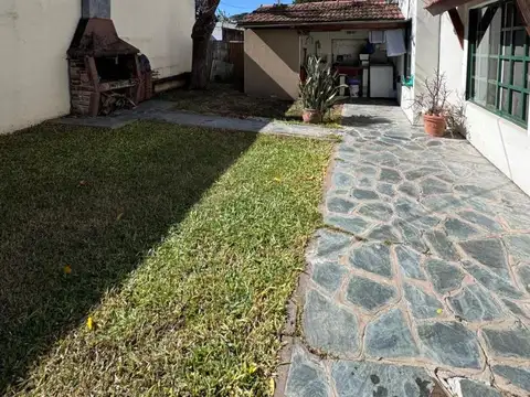 Depto Tipo Casa en Venta de 5 ambientes