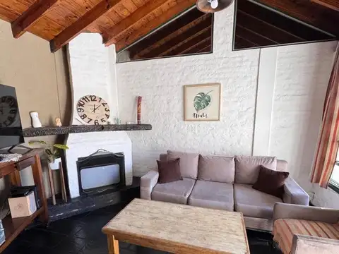 Depto Tipo Casa en Venta de 4 dormitorios