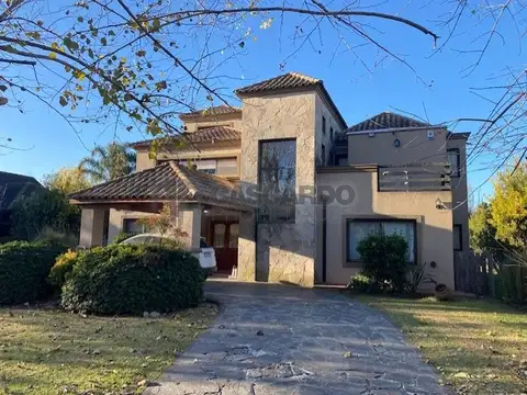Casa en Venta de 4 dormitorios