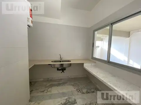 Galpon en Venta en Ituzaingo, USD 410.000