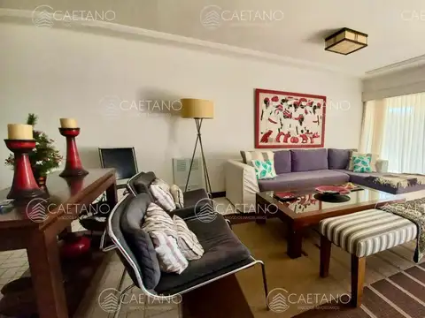 Venta - Alquiler Departamento - 3 Dormitorios 3 baños + Servicio - Playa Brava