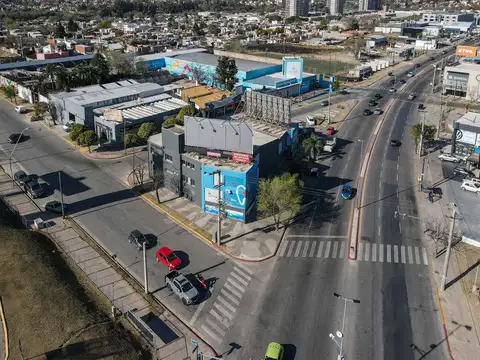 ALQUILER LOCAL COMERCIAL ZONA NORTE OFICINA 700M2