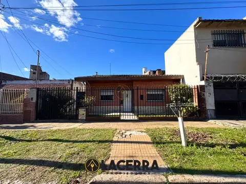 Casa 3 Ambientes patio y terraza Lote Propio J.LSuárez