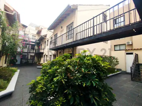 Agustín Alvarez 200, Piso 1