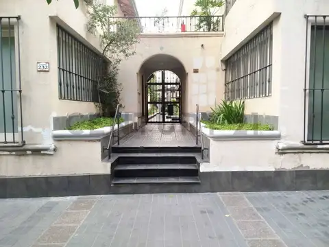 DEPTO EN VENTA DE 2 PLANTAS EN QUINTA SECCIÓN
