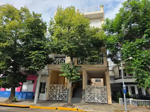 Alquiler- Departamento 2 ambientes con balcón  La Lucila