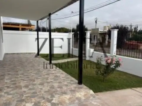 Casa en Alquiler de 3 dormitorios