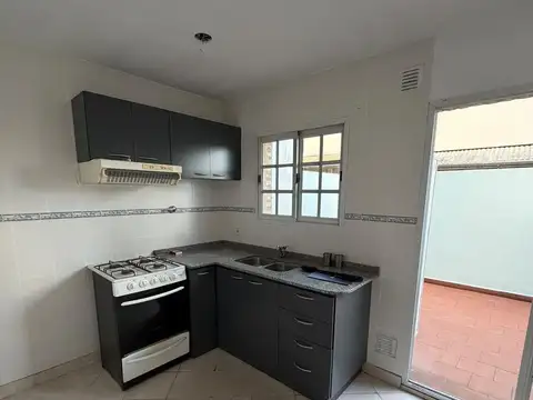 Depto Tipo Casa 3 ambientes con 1 baño
