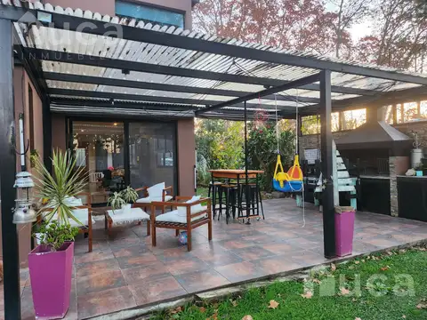 Casa en Venta en Garin, USD 175.000