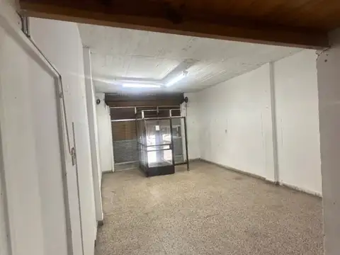 Local - Alquiler - Argentina, La Matanza - RAMON FREIRE 2120