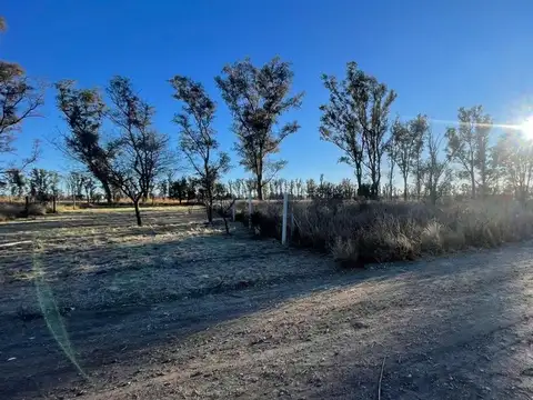 SE VENDE LOTE 480M2 VILLA DEL PRADO CON ESCRITURA