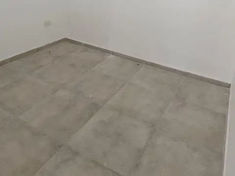 Depto Tipo Casa en Alquiler en Centro, $ 350.000