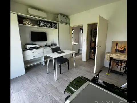 Casa en Venta con 4 cocheras
