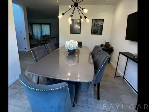 Casa en Venta en La Cañada - Los Arces, USD 260.000