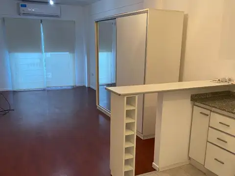 MONOAMBIENTE CENTRICO EN BANFIELD