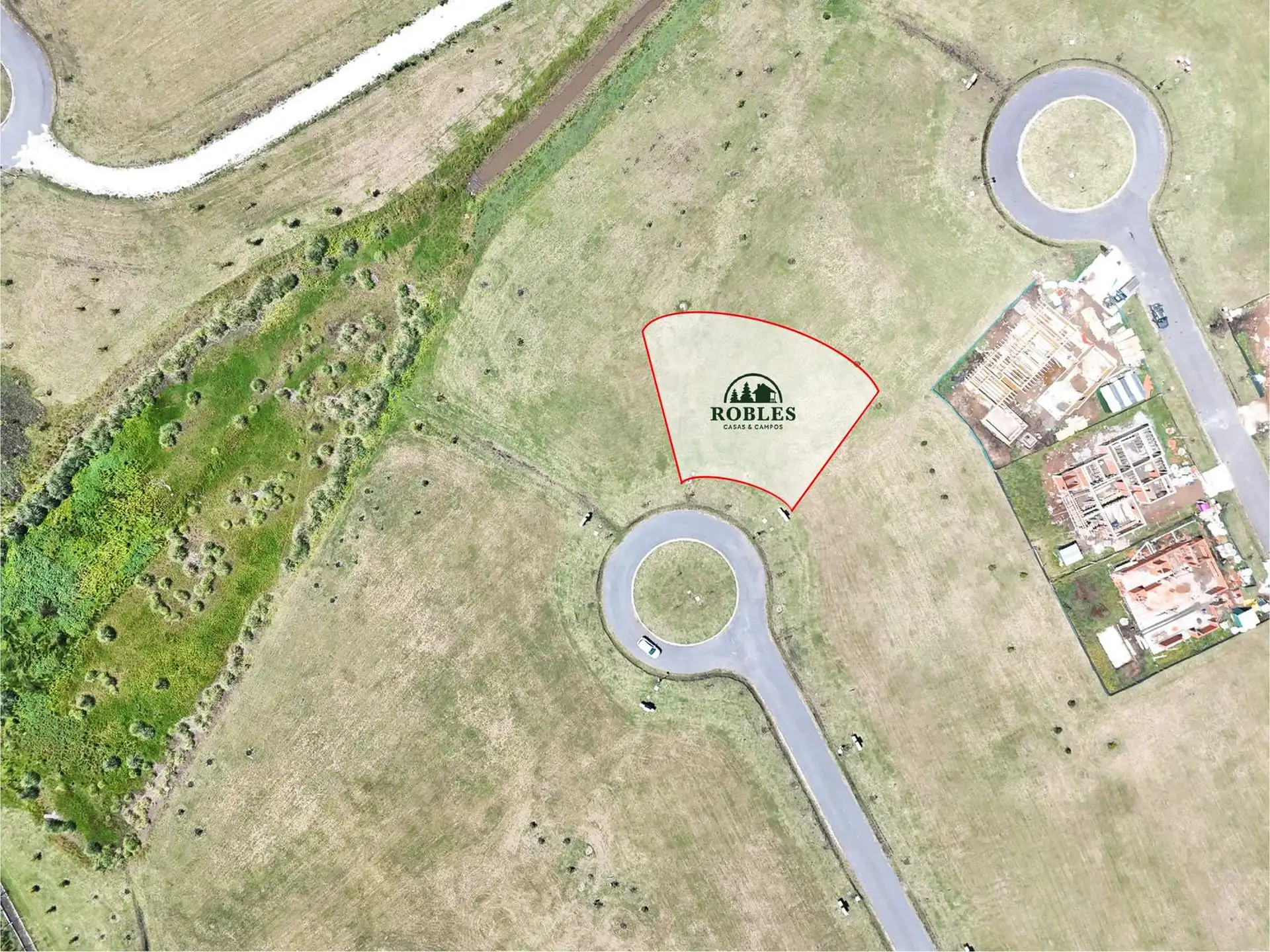 Lote en el excelente barrio privado Casonas del Haras