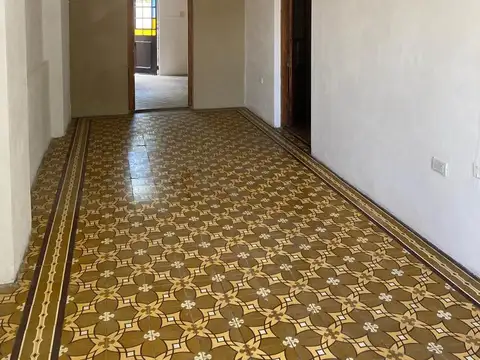 Casa 3 ambientes con 1 baño