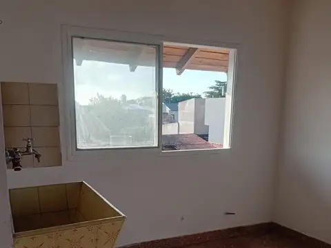 Depto Tipo Casa en Alquiler en Ciudad Madero, $ 740.000